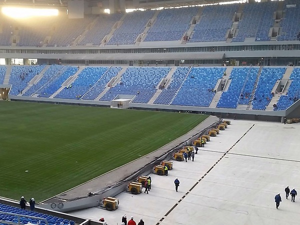 Pitch moving in the stadium