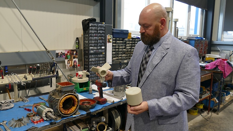 AAH Equipment Construction: Online Support Speeds up Ordering Processes