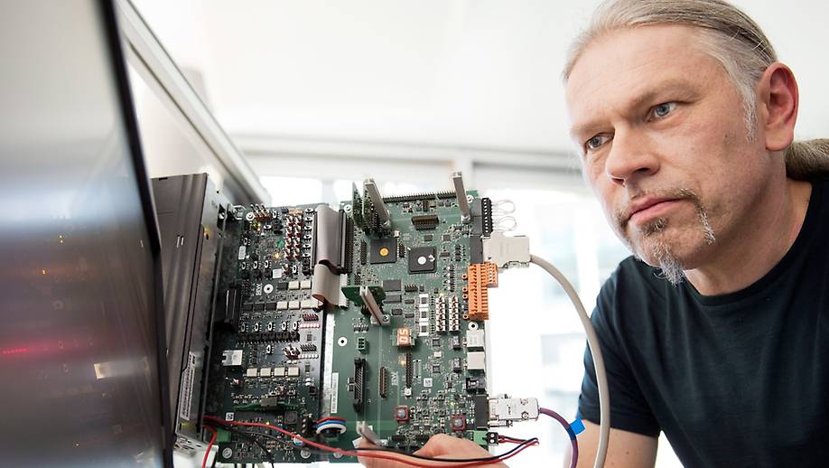 Ingenieure gestalten die Antriebstechnologien von morgen